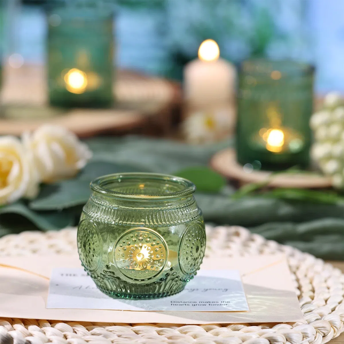 DARJEN Lot de 48 bougeoirs votifs en verre pour cire à thé LED sans flamme, bougeoir romantique pour décoration de mariage, diverses fêtes et tables de dîner